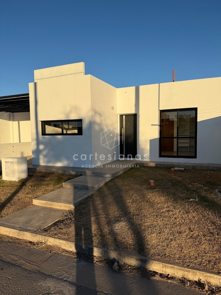 DUPLEX 2 DORM C/PILETA BARRIO NORTE