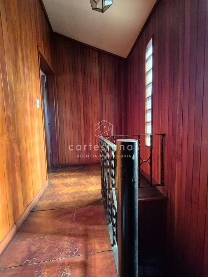 CASA DE 3 DORM+PLAYROOM+OFICINA C/INGRESO INDEP+QUINCHO + DEPENDENCIA - APTO OFICINA/CONSULTORIOS