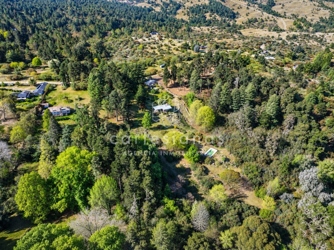 VILLA BERNA. EN VENTA PROPIEDAD DE 2,5 HECTAREAS CON 2 CABAÑAS.