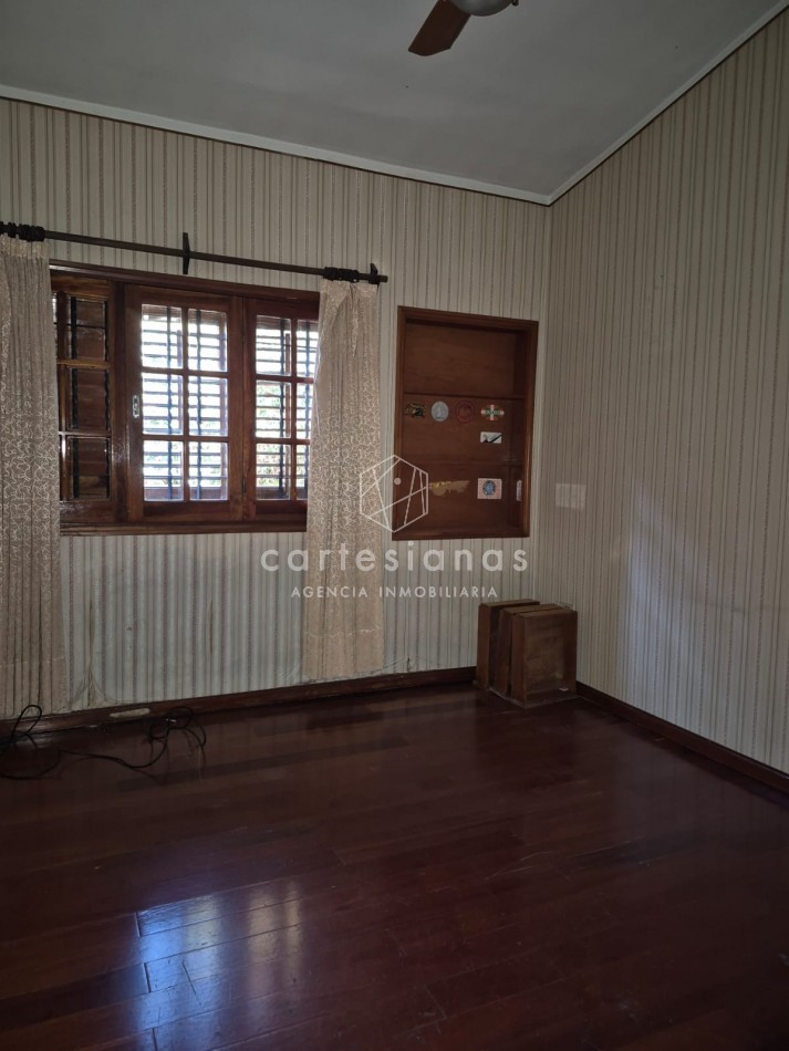 CASA DE 3 DORM+PLAYROOM+OFICINA C/INGRESO INDEP+QUINCHO + DEPENDENCIA - APTO OFICINA/CONSULTORIOS