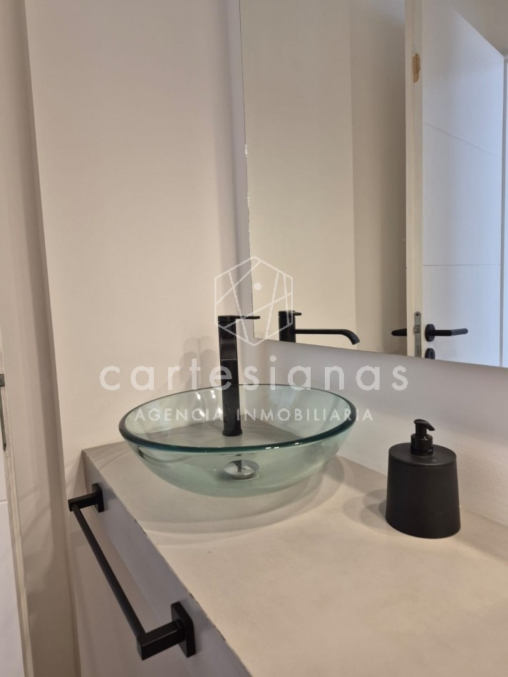 LA CUESTA VILLA RESIDENCIAL. EN VENTA CASA DE 3 DORMITORIOS. 
