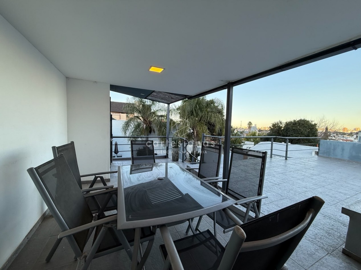 ALTOS DE VILLA CABRERA | CASA DE 4 DORM CON PATIO Y PILETA 