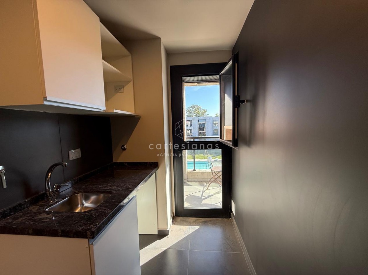 DEPTO DE 3 DORM C/ COCH EN CONDOMINIO EN ARGUELLO 