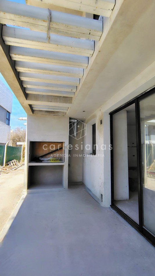 TORRENTES DEPTO DUPLEX 2 DORM C/CH MANANTIALES