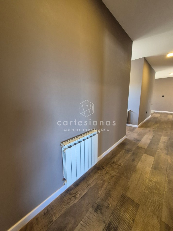 CINCO LOMAS. ALQUILER AMOBLADO ANUAL. CASA DE 3 DORM/ESCRIT/GYM/PILETA
