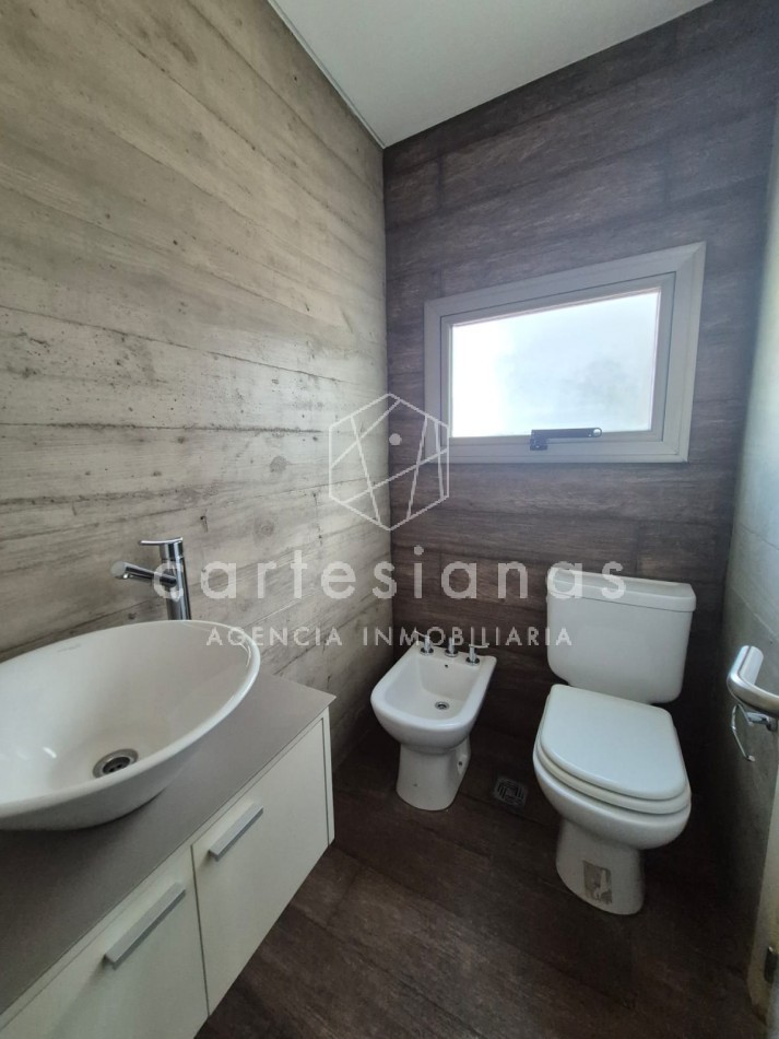 HOUSING LA CAROLINA H2 CASA DE 3 DORM EN VENTA