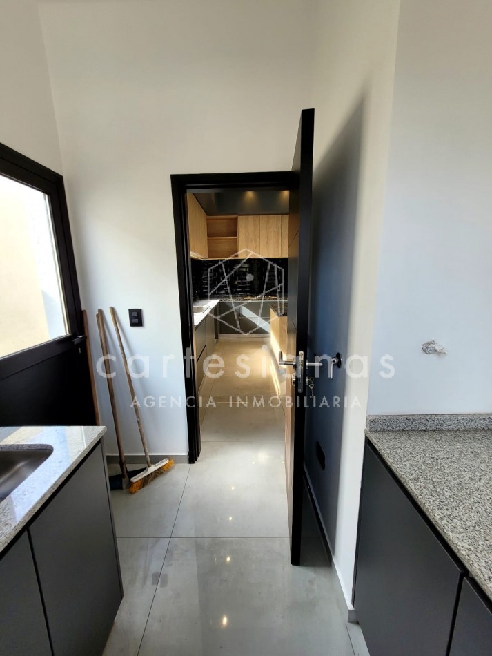 BARRIO PRIVADO LAS CAÑITAS CASA DE DISEÑO 3 DORM