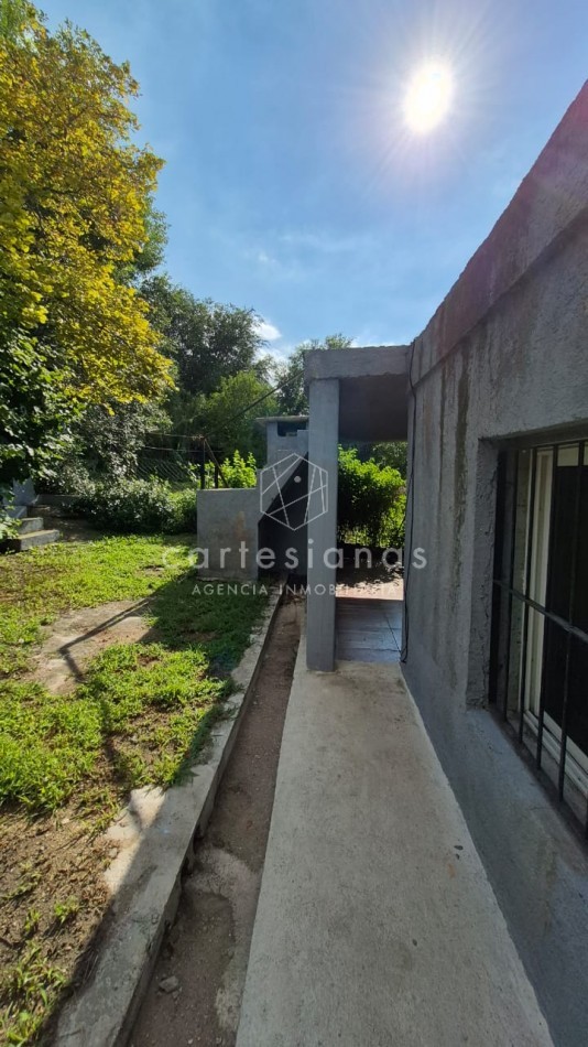 TANTI CASA DE 2 DORM + DEPTO 1 DORM B° SAN MIGUEL