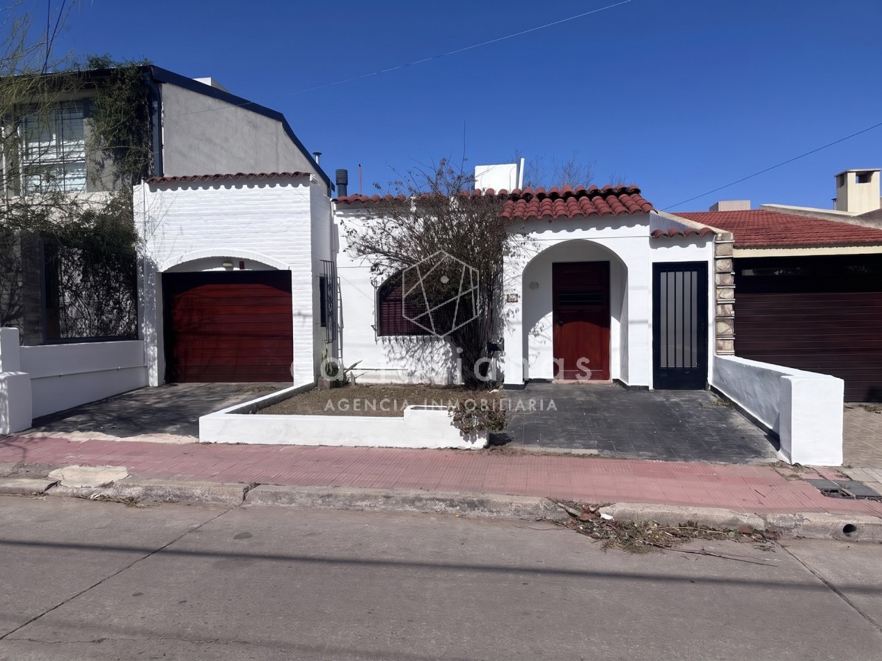 GRANJA DE FUNES | ALQUILER CASA DE 3 DORM A 50 MTRS DE RAFAEL NUÑEZ 