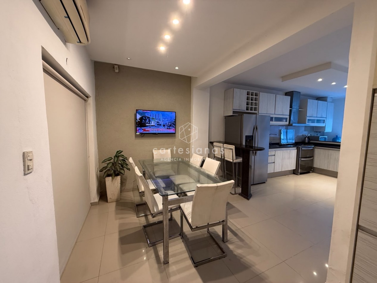 ALTOS DE VILLA CABRERA | CASA DE 4 DORM CON PATIO Y PILETA 
