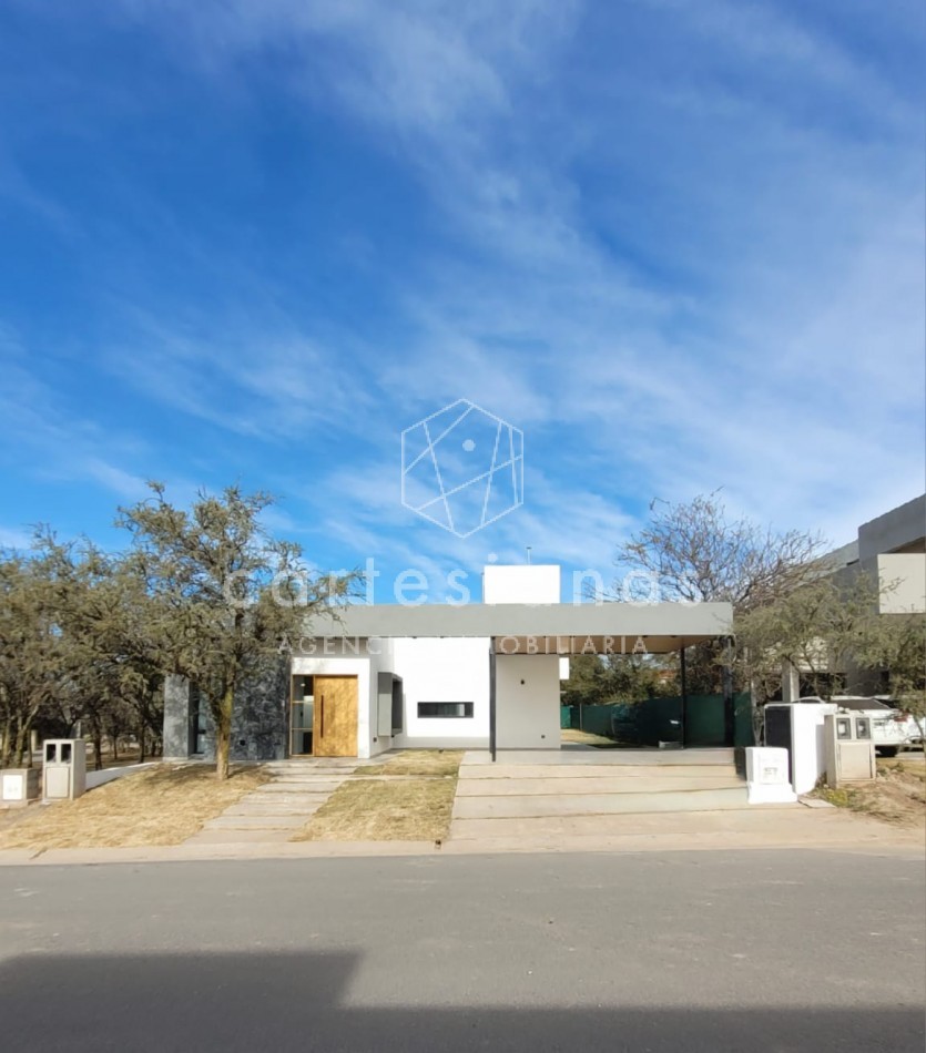 APTO CREDITO HIPOTECARIO LAS CAÑITAS BARRIO PRIVADO CASA DE 2 DORM +ESCRITORIO