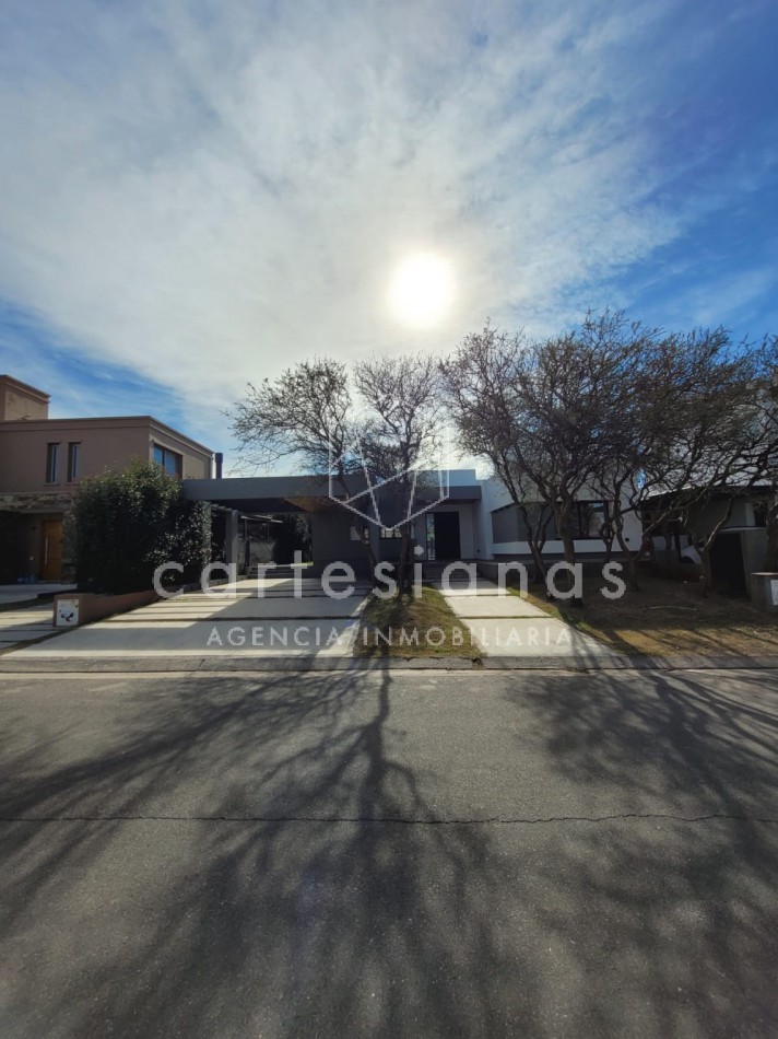 LAS CAÑITAS BARRIO PRIVADO CASA A ESTRENAR!!