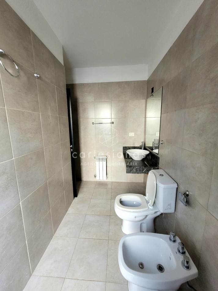 DUPLEX DE 3 DORM CON HERMOSAS VISTAS EN BARRIO PRIVADO LA CUESTA