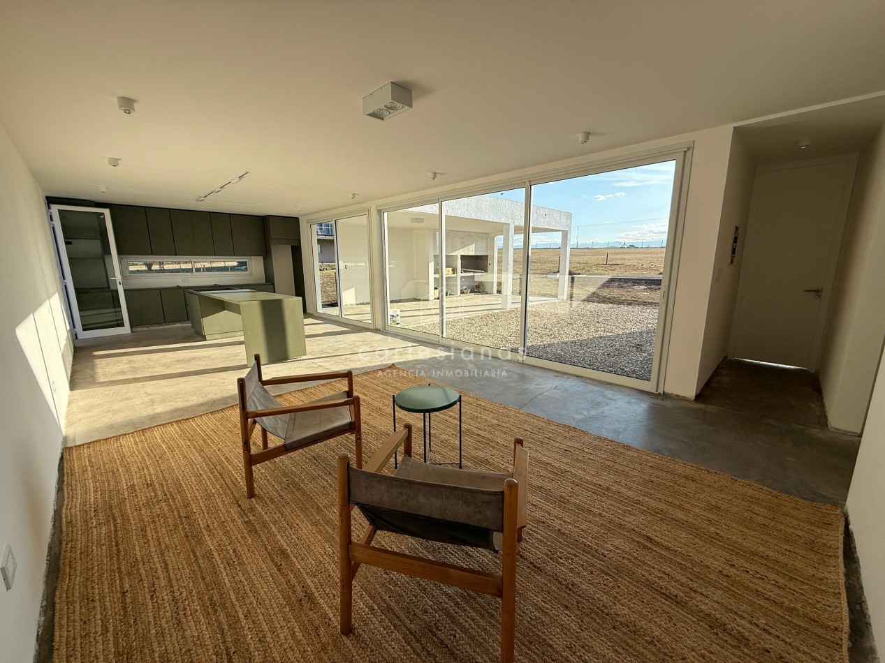 COUNTRY PUERTO DEL AGUILA CASA DE 3 DORM + PILETA 