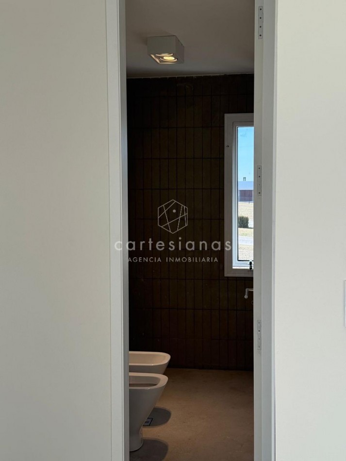 COUNTRY PUERTO DEL AGUILA CASA DE 3 DORM + PILETA 