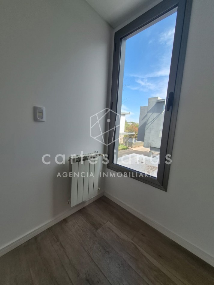 HOUSING LA CAROLINA H2 CASA DE 3 DORM EN VENTA