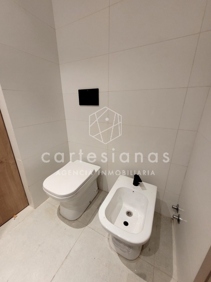 ALQUILER CASA EN HOUSING MAREMMA B° LA CAROLINA - CATEGORIA