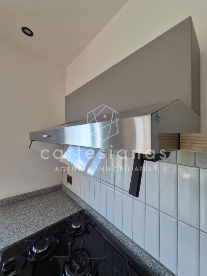 LA CUESTA VILLA RESIDENCIAL. EN VENTA CASA DE 3 DORMITORIOS. 