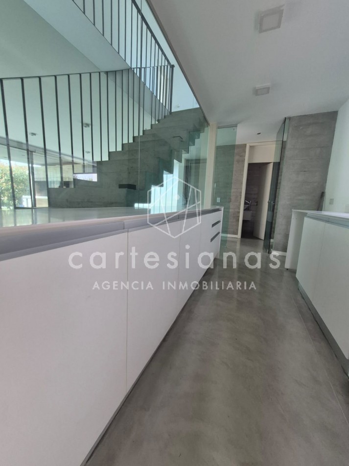 HOUSING LA CAROLINA H2 CASA DE 3 DORM EN VENTA