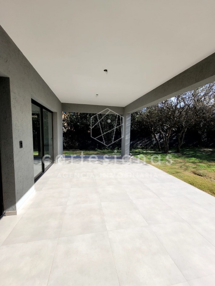 LAS CAÑITAS BARRIO PRIVADO CASA A ESTRENAR!!