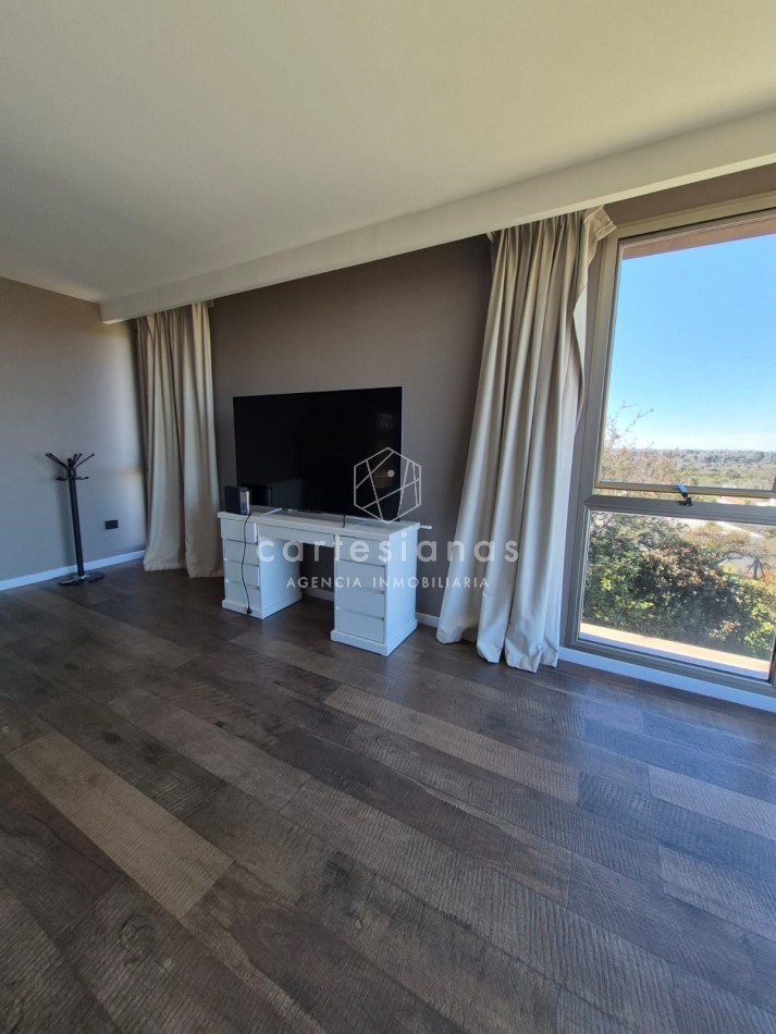 CINCO LOMAS. ALQUILER AMOBLADO ANUAL. CASA DE 3 DORM/ESCRIT/GYM/PILETA