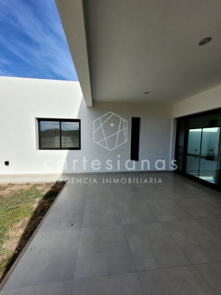 BARRIO PRIVADO LAS CAÑITAS CASA DE DISEÑO 3 DORM