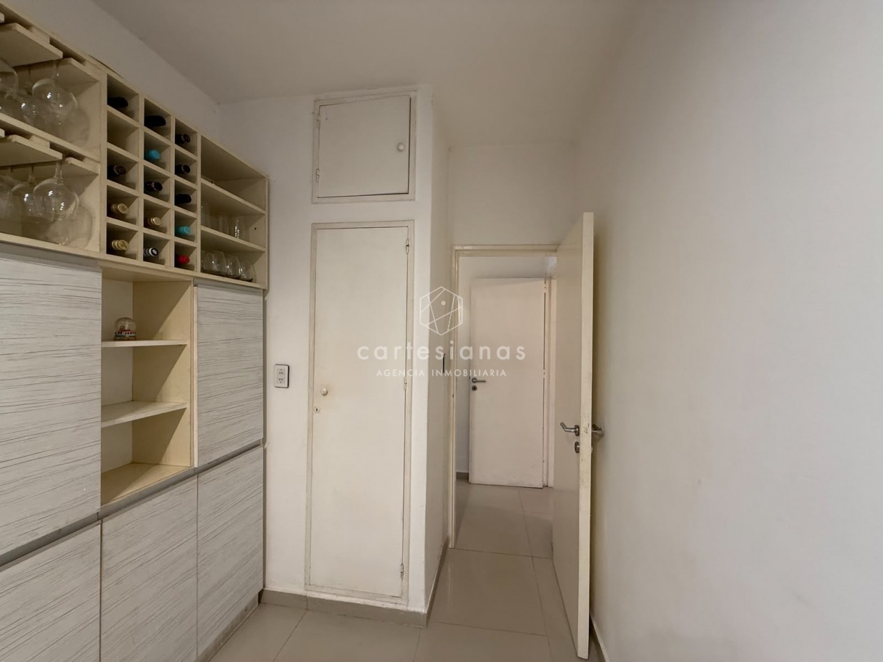 ALTOS DE VILLA CABRERA | CASA DE 4 DORM CON PATIO Y PILETA 