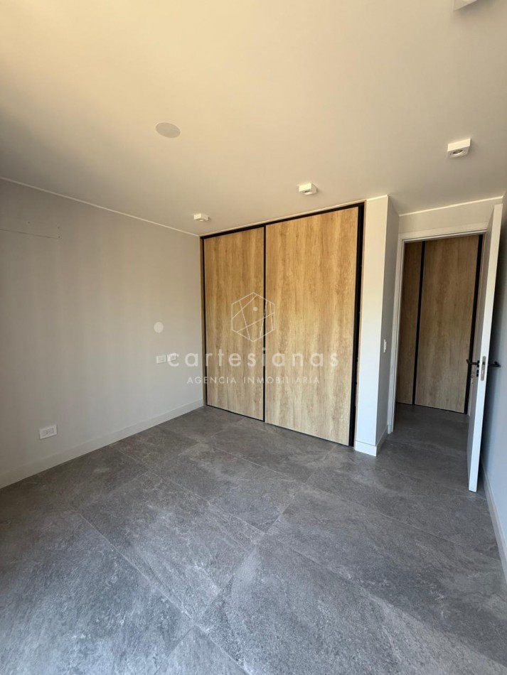 VILLA WARCALDE CASA EN UNA SOLA PLANTA DE 3 DORM EN HOUSING DE CATEGORIA