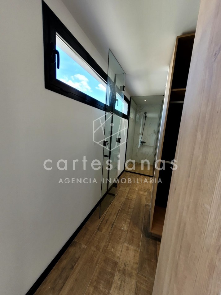 ALQUILER CASA EN HOUSING MAREMMA B° LA CAROLINA - CATEGORIA