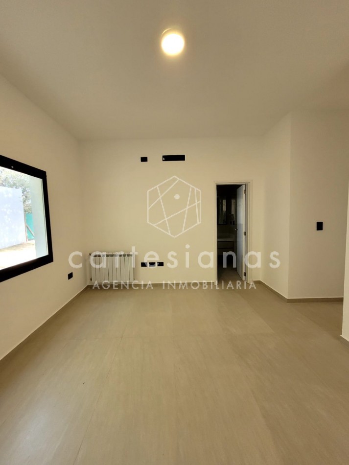 APTO CREDITO HIPOTECARIO LAS CAÑITAS BARRIO PRIVADO CASA DE 2 DORM +ESCRITORIO