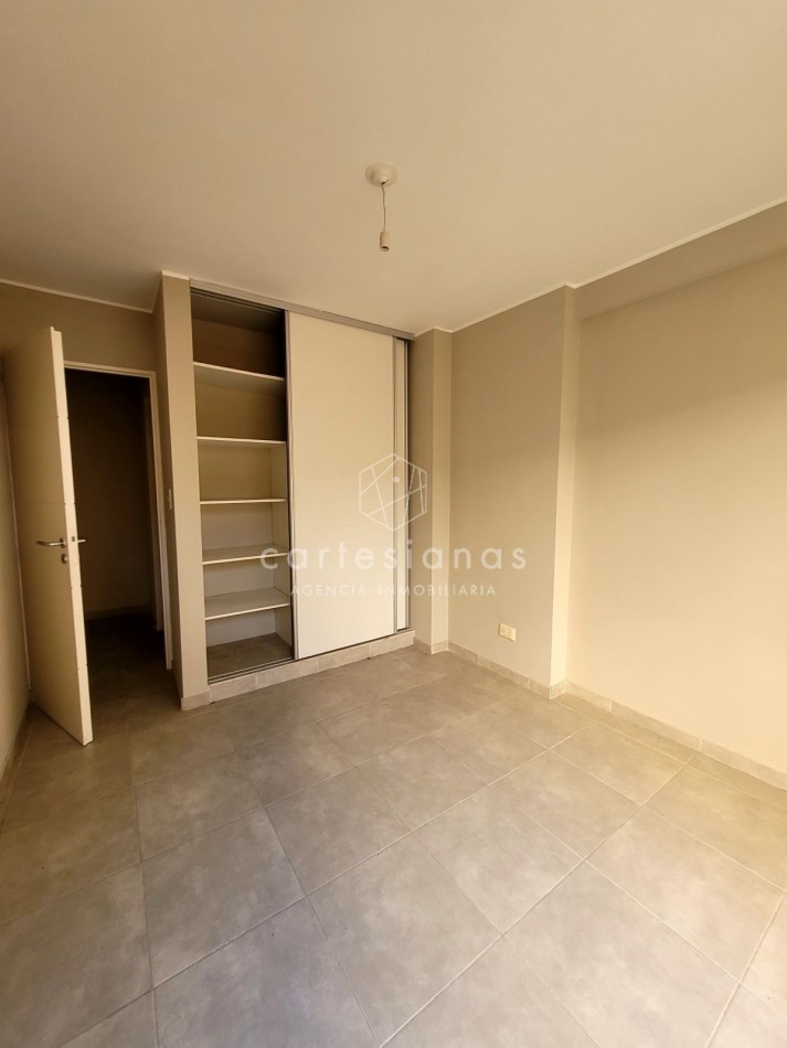 DEPTO 1 DORM C/PATIO SOBRE CALLE LAPRIDA | OBSERVATORIO