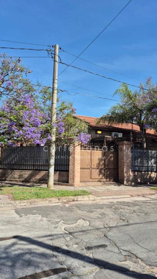 URCA EXCELENTE CASA DE 4 DORM. USO RESIDENCIAL O PARA OFICINAS/ESTUDIO 
