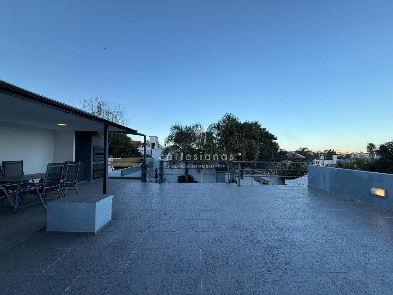 ALTOS DE VILLA CABRERA | CASA DE 4 DORM CON PATIO Y PILETA 