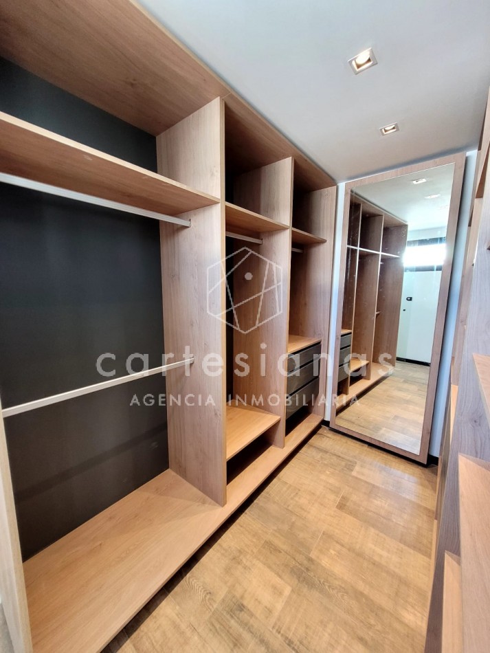 ALQUILER CASA EN HOUSING MAREMMA B° LA CAROLINA - CATEGORIA