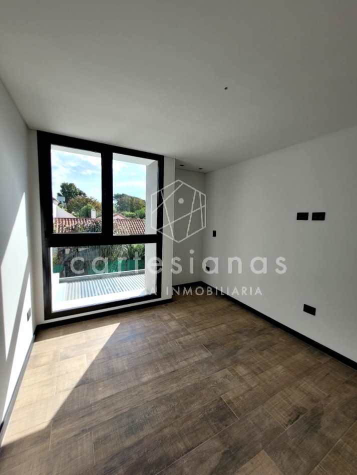 ALQUILER CASA EN HOUSING MAREMMA B° LA CAROLINA - CATEGORIA
