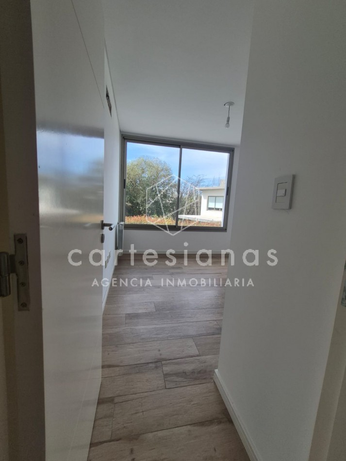 HOUSING LA CAROLINA H2 CASA DE 3 DORM EN VENTA