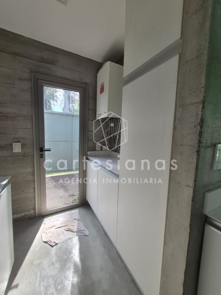 HOUSING LA CAROLINA H2 CASA DE 3 DORM EN VENTA