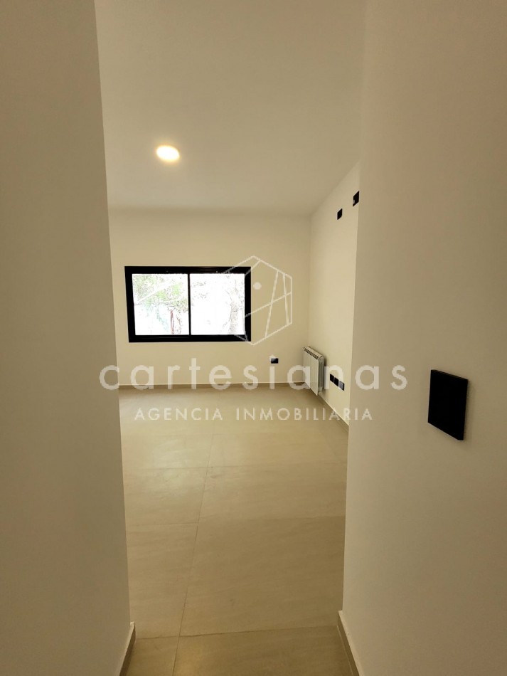 APTO CREDITO HIPOTECARIO LAS CAÑITAS BARRIO PRIVADO CASA DE 2 DORM +ESCRITORIO