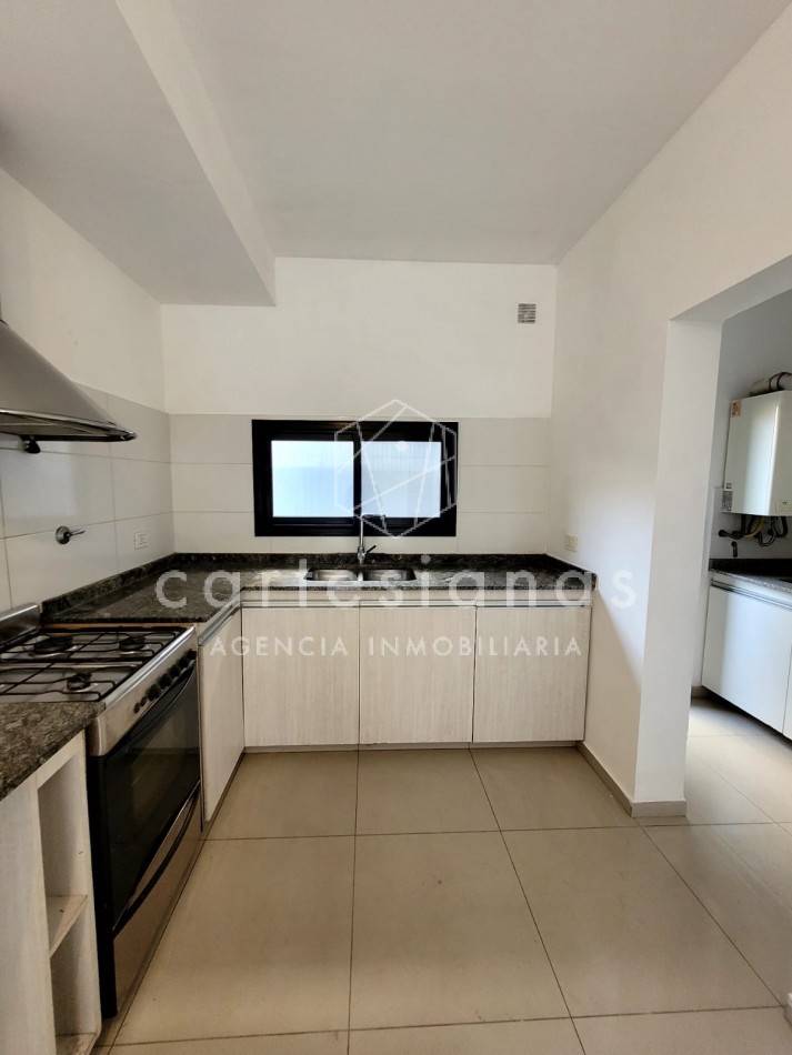 COUNTRY LA CUESTA DUPLEX DE 3 DORM CON HERMOSAS VISTAS!!