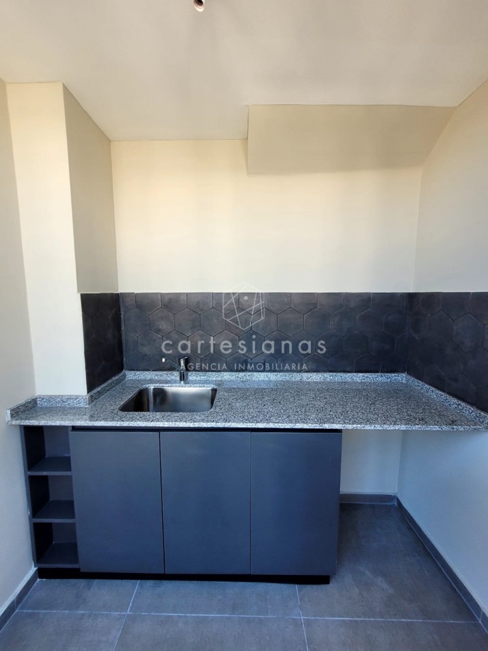 NUEVA CORDOBA DEPTO 1 DORM C/BALCON TERRAZA + LAVADERO