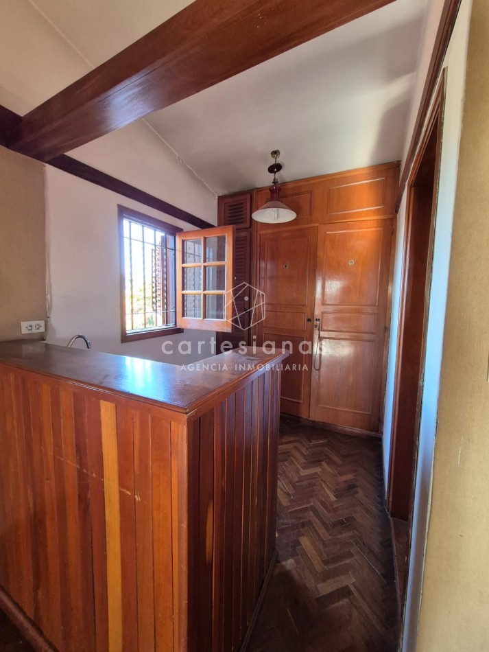 CASA DE 3 DORM+PLAYROOM+OFICINA C/INGRESO INDEP+QUINCHO + DEPENDENCIA - APTO OFICINA/CONSULTORIOS