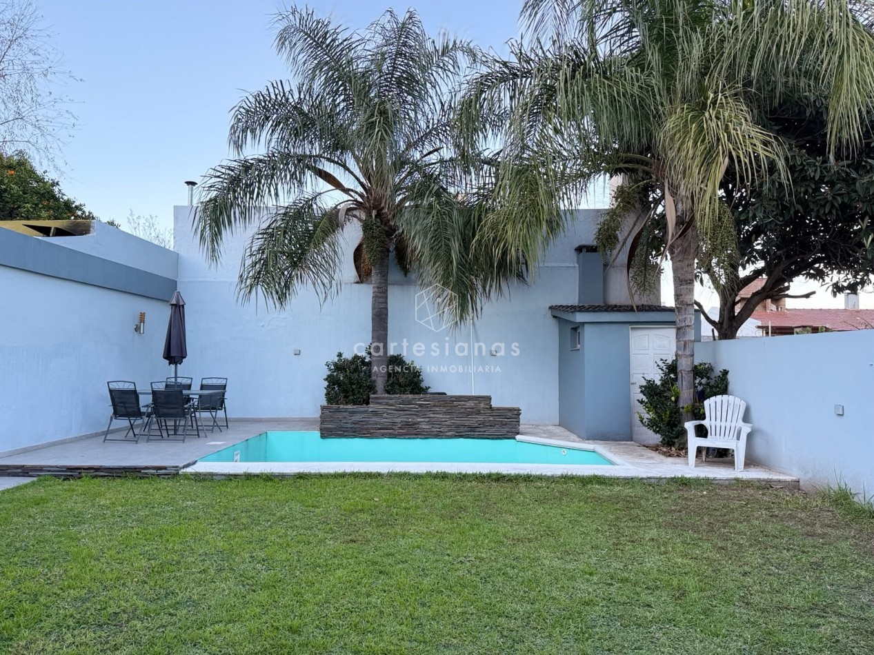 ALTOS DE VILLA CABRERA | CASA DE 4 DORM CON PATIO Y PILETA 