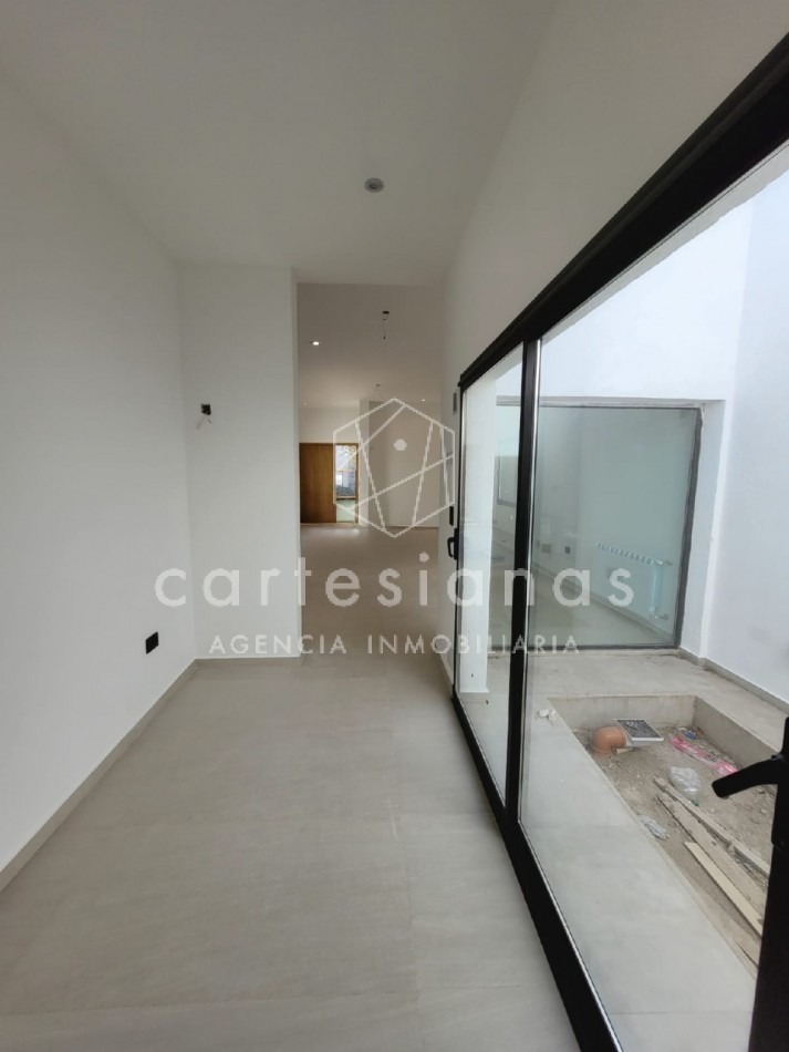 APTO CREDITO HIPOTECARIO LAS CAÑITAS BARRIO PRIVADO CASA DE 2 DORM +ESCRITORIO