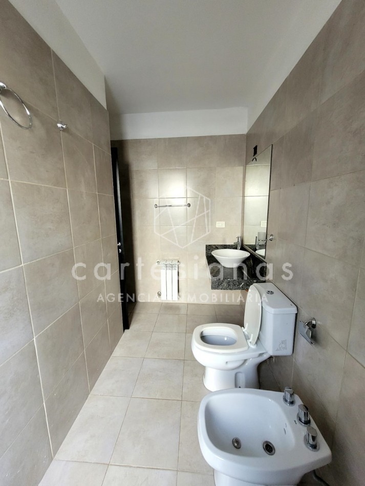 COUNTRY LA CUESTA DUPLEX DE 3 DORM CON HERMOSAS VISTAS!!