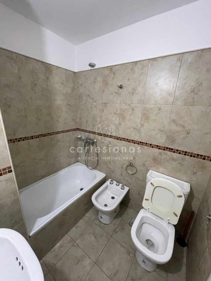 DEPTO 1 DORM C/BALCON AV. EMILIO OLMOS | CENTRO