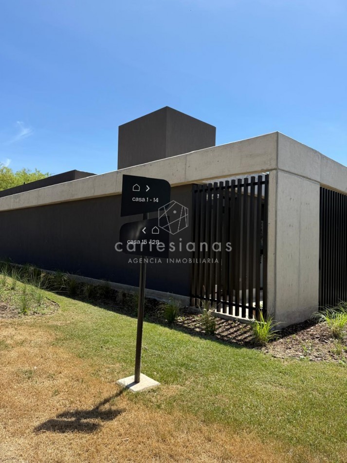 VILLA WARCALDE CASA EN UNA SOLA PLANTA DE 3 DORM EN HOUSING DE CATEGORIA