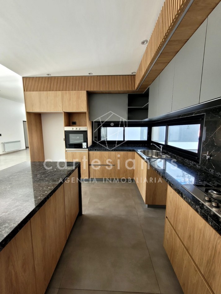LAS CAÑITAS BARRIO PRIVADO CASA A ESTRENAR!!
