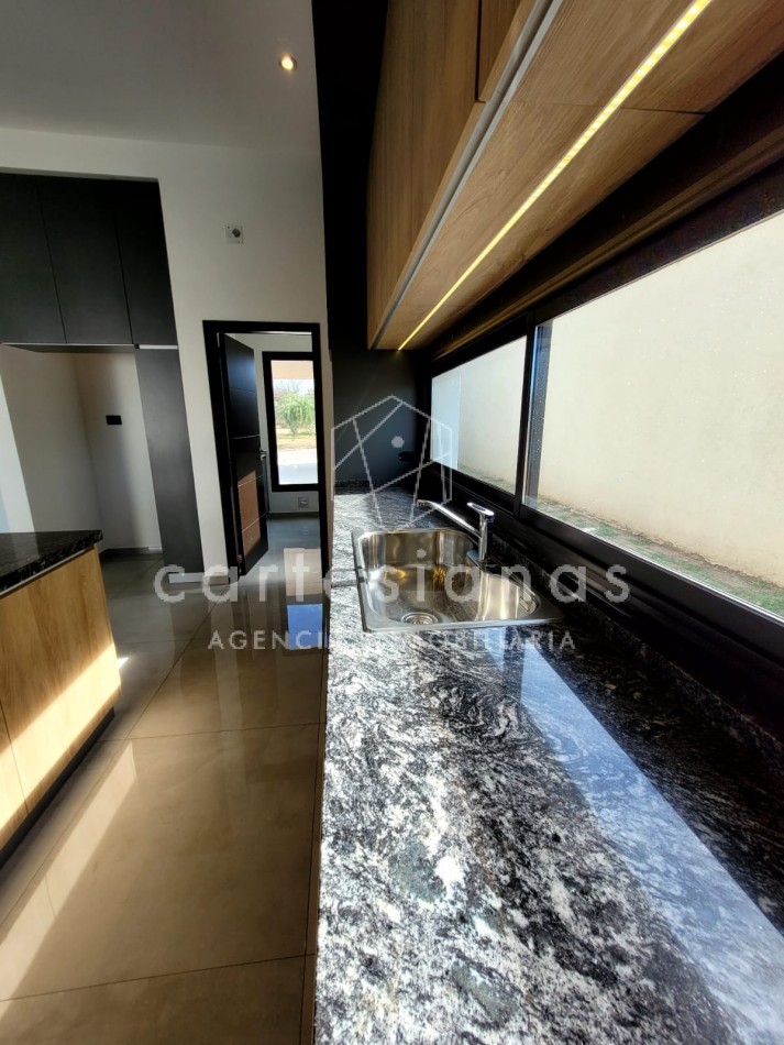 BARRIO PRIVADO LAS CAÑITAS CASA DE DISEÑO 3 DORM