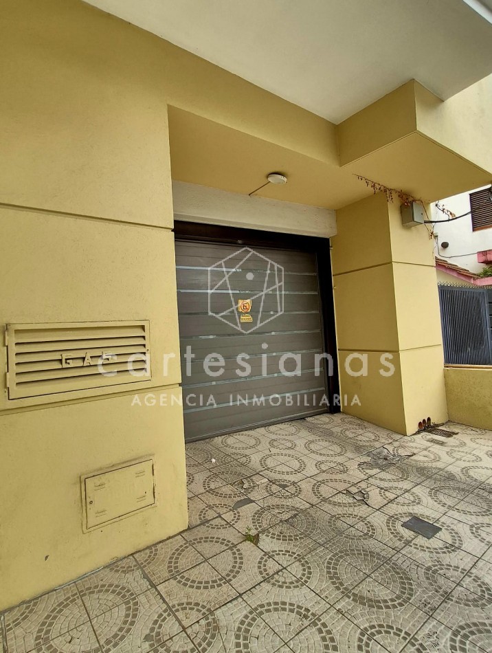 VILLA CARLOS PAZ. CENTRO. DEPTO 2 DORM/2 BAÑOS/COCH. AMENITIES. ESCRITURA/PLANOS.