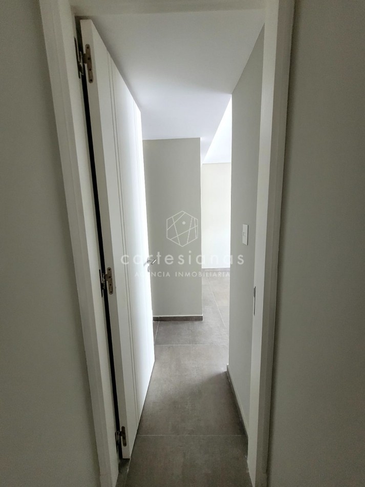 NUEVA CORDOBA DEPTO 2 DORM C/BALCON TERRAZA + 2 BAÑOS COMPLETOS